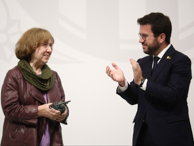 El president ha lliurat el Premi Interancional  a Svetlana Aleksiévitx (Autor: Jordi Bedmar)