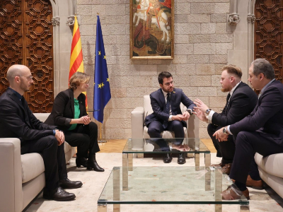 A la trobada també hi ha assistit el cònsol d’Ucraïna a Barcelona i el cap de l’Oficina del Parlament Europeu a Barcelona A la trobada també hi ha assistit el cònsol d’Ucraïna a Barcelona i el cap de l’Oficina del Parlament Europeu a Barcelona
